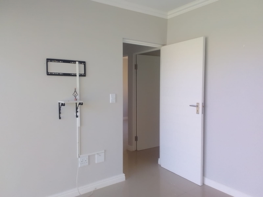 To Let 3 Bedroom Property for Rent in Winterstrand Eastern Cape